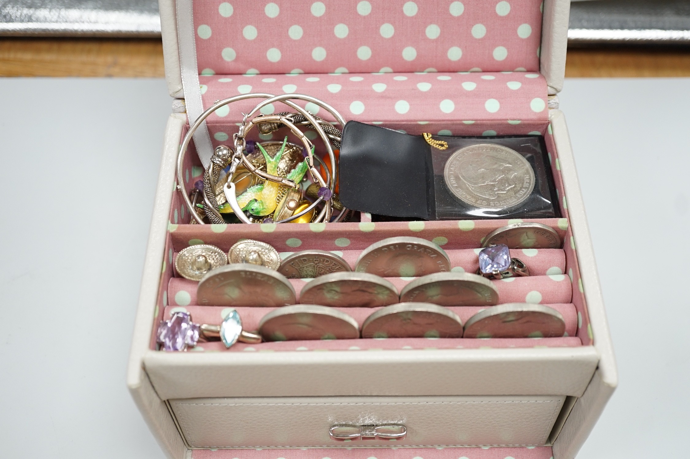 A group of assorted costume jewellery, pocket watches and assorted coins including commemorative.